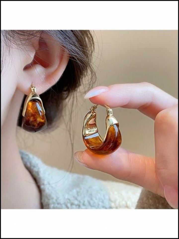 Серьгиасимметричные